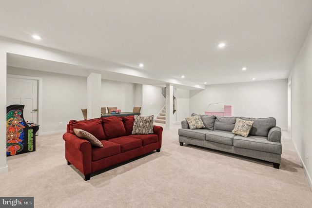 102 ELMSLEY LN, Stafford, VA 22554
