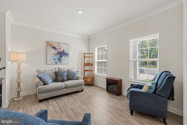 102 ELMSLEY LN, Stafford, VA 22554