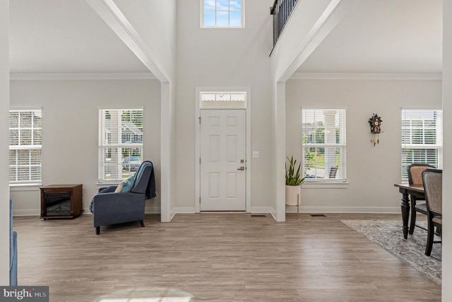 102 ELMSLEY LN, Stafford, VA 22554