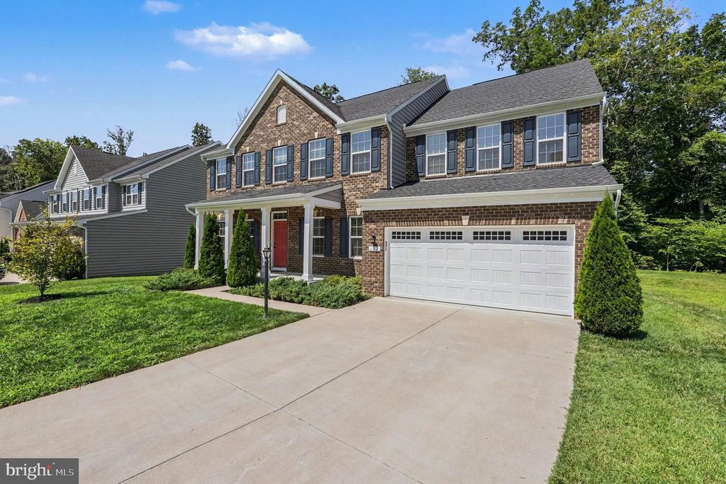 102 ELMSLEY LN, Stafford, VA 22554