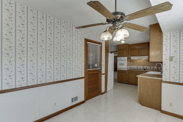 517 Cole Drive, Lilburn, GA 30047