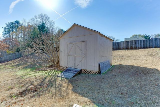 517 Cole Drive, Lilburn, GA 30047