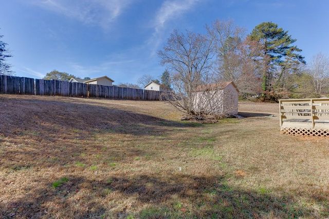 517 Cole Drive, Lilburn, GA 30047