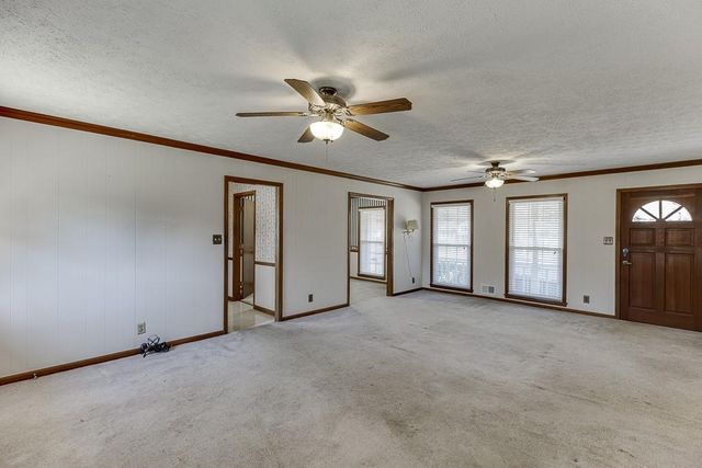 517 Cole Drive, Lilburn, GA 30047