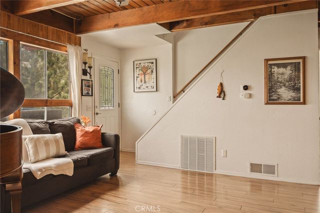 1284 Cortina, Lake Arrowhead, CA 92352