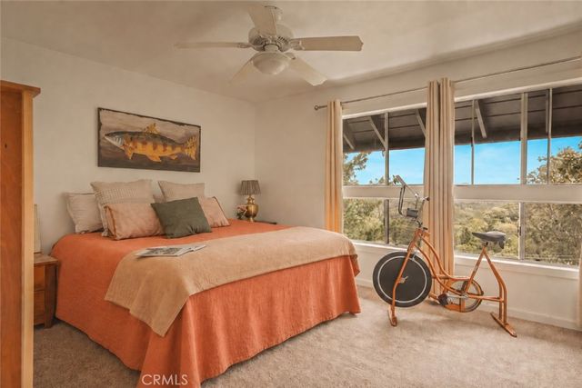 1284 Cortina, Lake Arrowhead, CA 92352