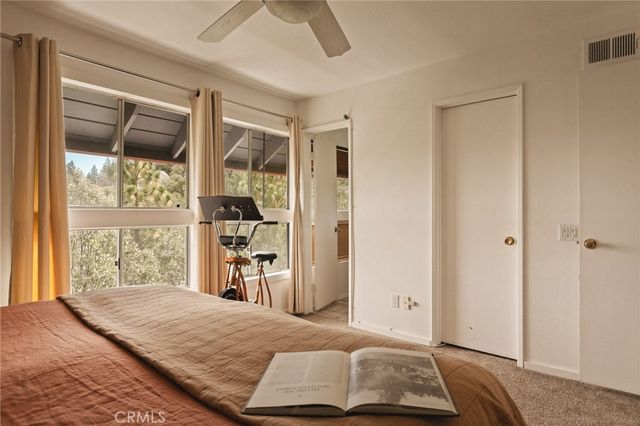 1284 Cortina, Lake Arrowhead, CA 92352