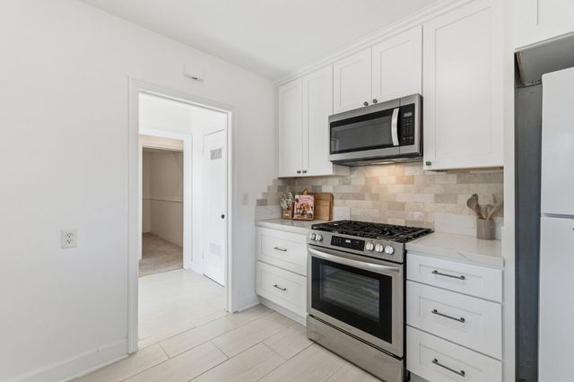 4570 E Tulare Street, Fresno, CA 93702