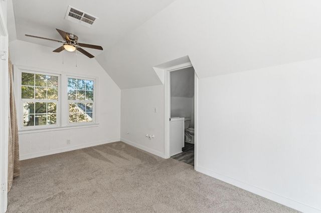 4570 E Tulare Street, Fresno, CA 93702