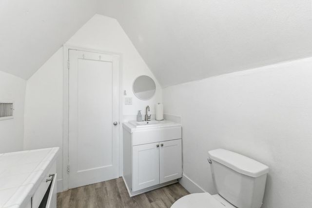 4570 E Tulare Street, Fresno, CA 93702