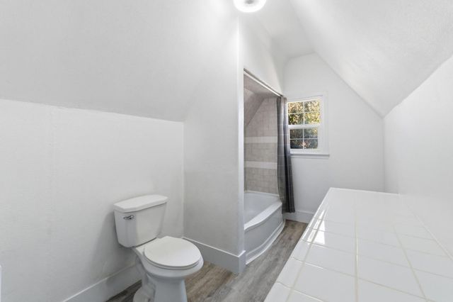 4570 E Tulare Street, Fresno, CA 93702