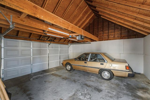 4570 E Tulare Street, Fresno, CA 93702