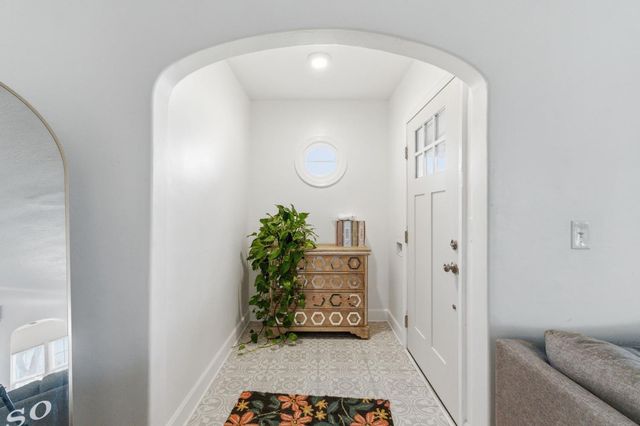 4570 E Tulare Street, Fresno, CA 93702