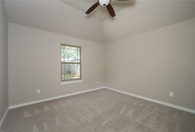 11933 SW 17th Street, Yukon, OK 73099