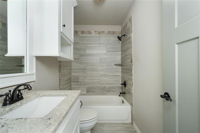 11933 SW 17th Street, Yukon, OK 73099