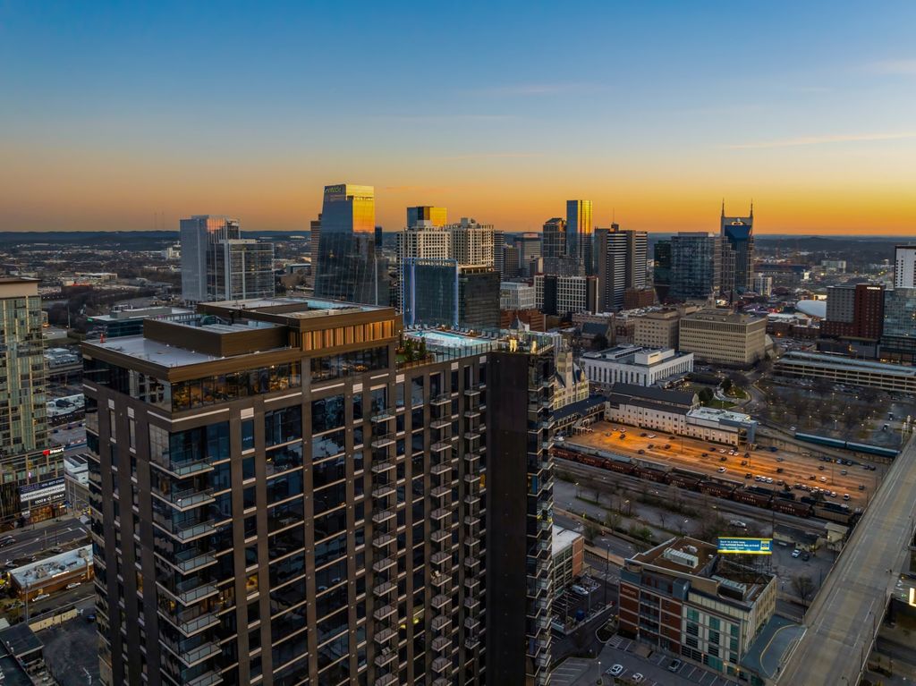1212 Demonbreun St A10 (O), Nashville, TN 37203