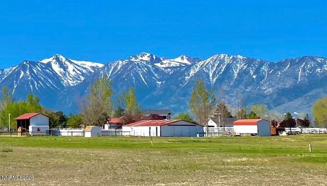 2801 Tamara Court, Minden, NV 89423