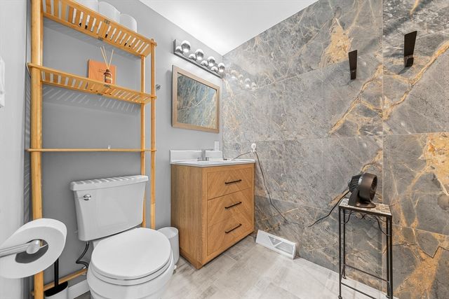 9 Oak Drive, Plainville, MA 02762