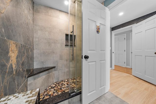 9 Oak Drive, Plainville, MA 02762