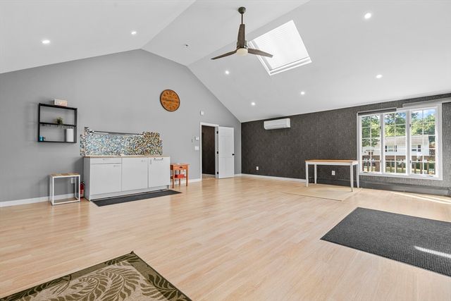 9 Oak Drive, Plainville, MA 02762