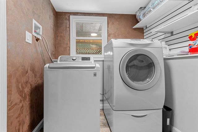 9 Oak Drive, Plainville, MA 02762