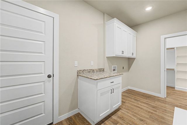 1 Insh Circle, Bella Vista, AR 72715