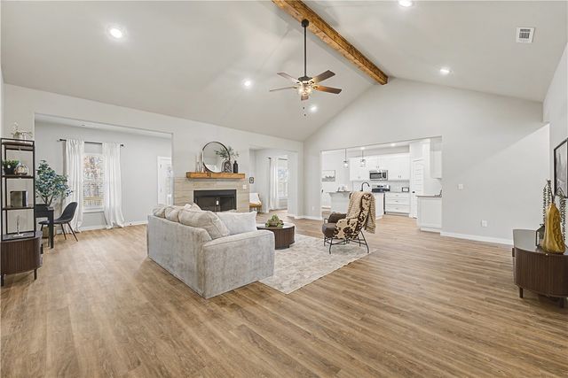 1 Insh Circle, Bella Vista, AR 72715