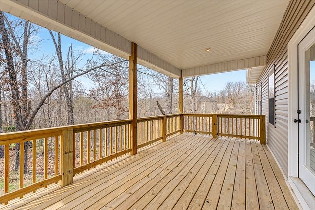 1 Insh Circle, Bella Vista, AR 72715