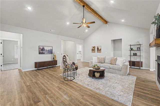1 Insh Circle, Bella Vista, AR 72715