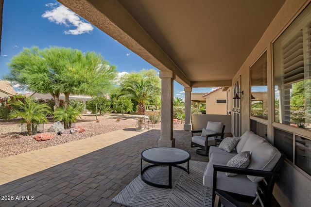 15776 W SILVER BREEZE Drive, Surprise, AZ 85374