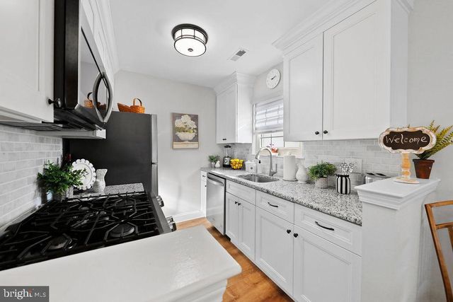 133 TAVISTOCK, Cherry Hill, NJ 08034