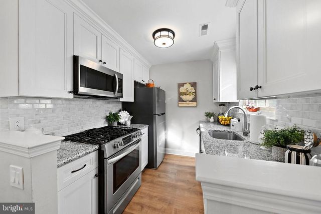 133 TAVISTOCK, Cherry Hill, NJ 08034