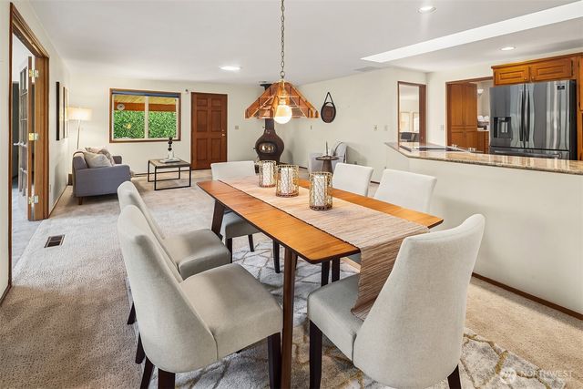 928 Mountain Lane, Edmonds, WA 98020