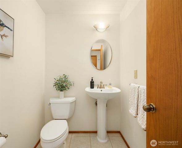 928 Mountain Lane, Edmonds, WA 98020