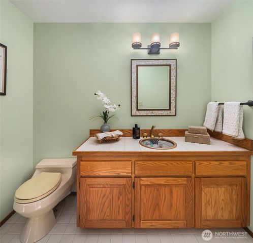 928 Mountain Lane, Edmonds, WA 98020