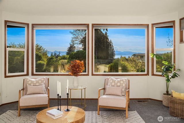928 Mountain Lane, Edmonds, WA 98020