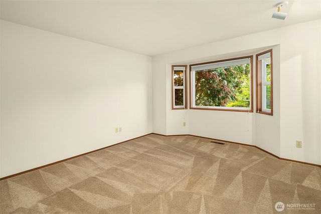 928 Mountain Lane, Edmonds, WA 98020