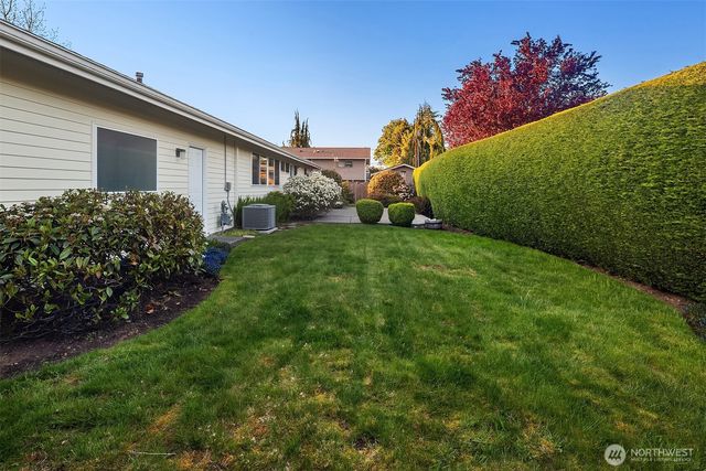 928 Mountain Lane, Edmonds, WA 98020