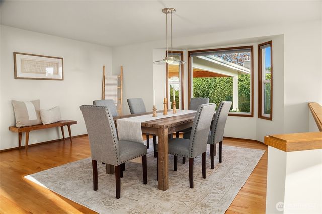 928 Mountain Lane, Edmonds, WA 98020