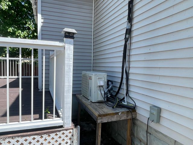 157 Marx Street, Schenectady, NY 12304