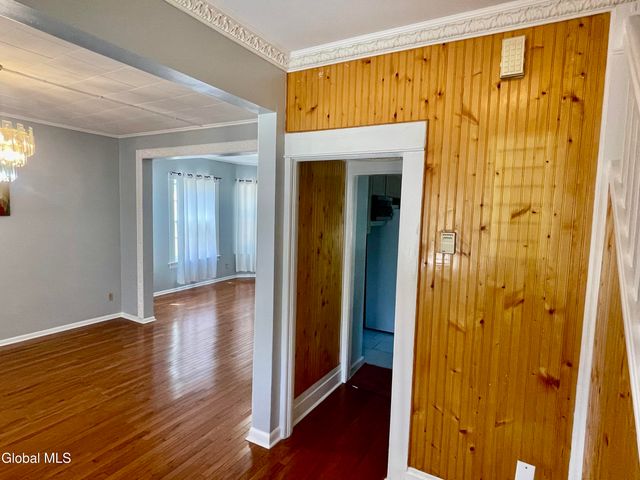 157 Marx Street, Schenectady, NY 12304