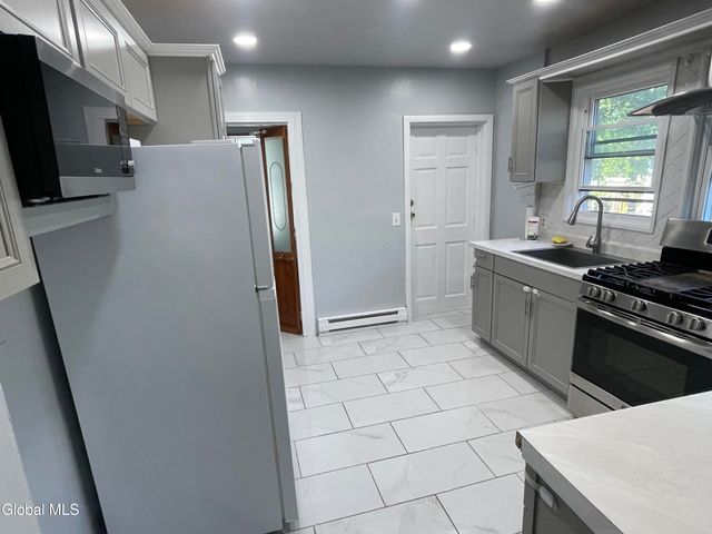157 Marx Street, Schenectady, NY 12304