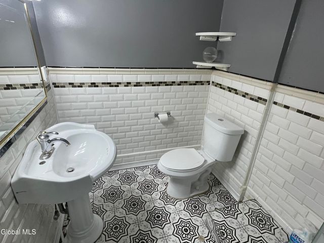 157 Marx Street, Schenectady, NY 12304