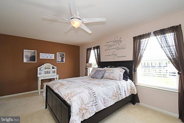 41 EDMONDS DR, Royersford, PA 19468
