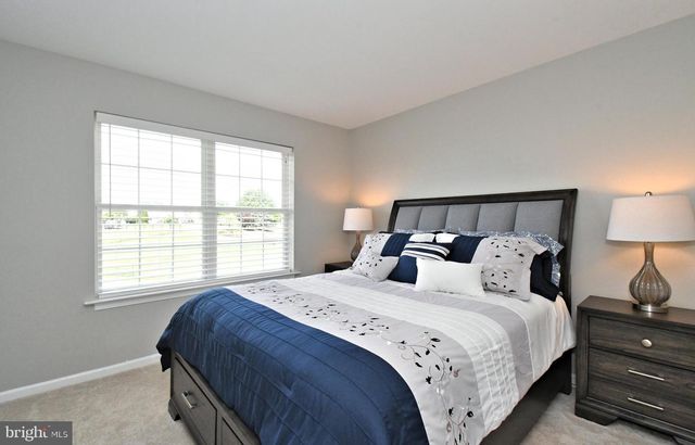 41 EDMONDS DR, Royersford, PA 19468