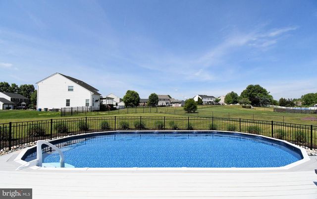 41 EDMONDS DR, Royersford, PA 19468