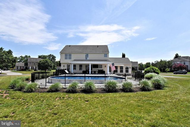41 EDMONDS DR, Royersford, PA 19468