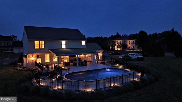 41 EDMONDS DR, Royersford, PA 19468