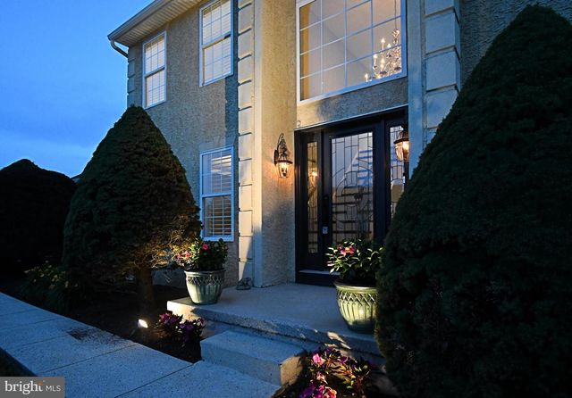 41 EDMONDS DR, Royersford, PA 19468