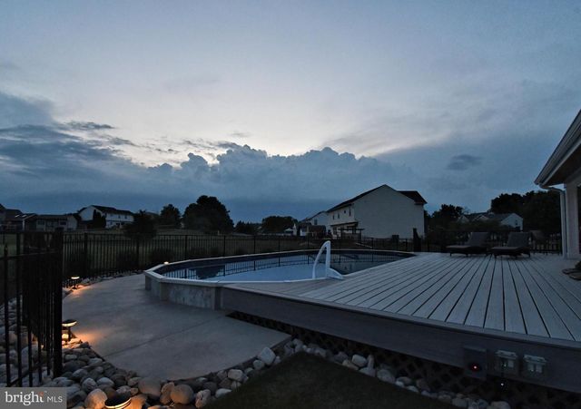 41 EDMONDS DR, Royersford, PA 19468